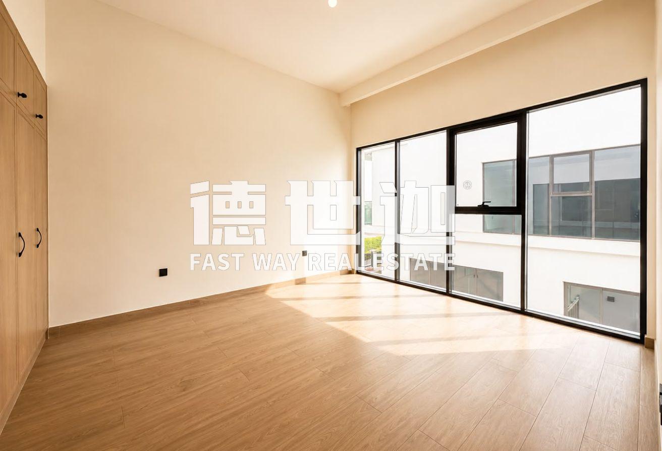 Single Row | 6BR+ Maids Room | Spacious photo 8
