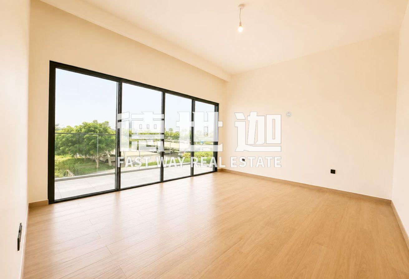 Single Row | 6BR+ Maids Room | Spacious photo 7