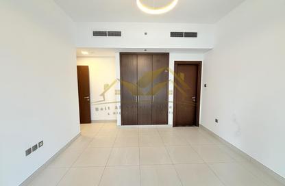 Apartment - 1 Bedroom - 2 Bathrooms for rent in Jumeirah Garden City - Al Satwa - Dubai