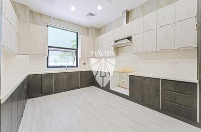 Villa - 5 - 6 for rent in Nad Al Sheba 1 - Nad Al Sheba - Dubai