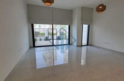 تاون هاوس - 2 غرف نوم - 4 حمامات للايجار في فيلات ماربيلا الثانية - ماربيا - ميناء العرب - راس الخيمة - رأس الخيمة