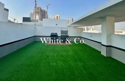 Apartment - 2 Bedrooms - 3 Bathrooms for sale in Alcove - District 11 - Jumeirah Village Circle - Dubai