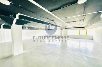 Retail - Studio - 5 for rent in Airport Road - Al Garhoud - Dubai