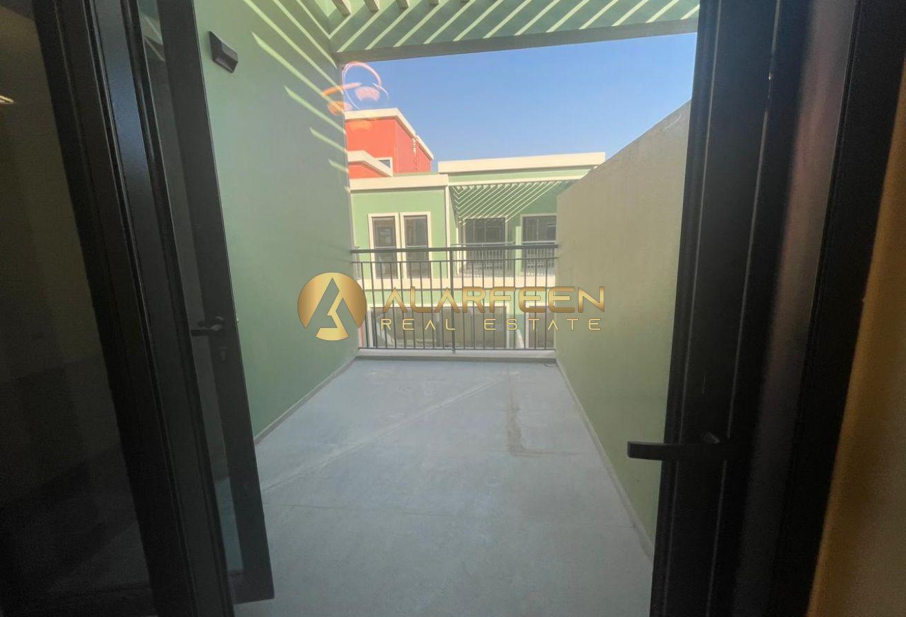 Negotiable | 3BR+Storage | Fitted Appliances photo 7