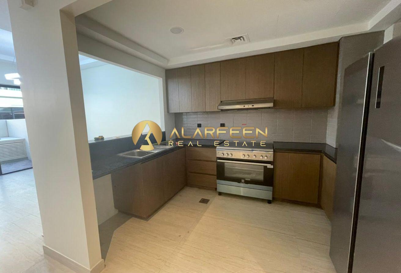 Negotiable | 3BR+Storage | Fitted Appliances photo 4