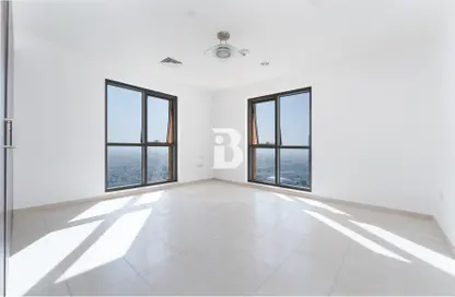 شقة - 2 غرف نوم - 3 حمامات للايجار في برج تشرشل السكني - أبراج تشرشل - الخليج التجاري - دبي