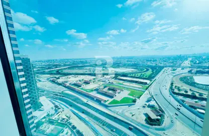 شقة - 2 غرف نوم - 3 حمامات للايجار في برج تشرشل السكني - أبراج تشرشل - الخليج التجاري - دبي