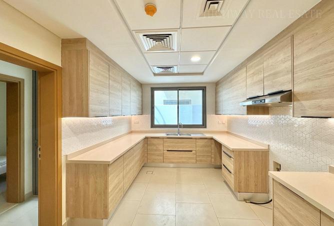 94005156 - Property Image 2