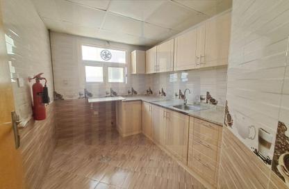 Apartment - 1 Bedroom - 1 Bathroom for rent in Muwailih Building - Muwaileh - Sharjah