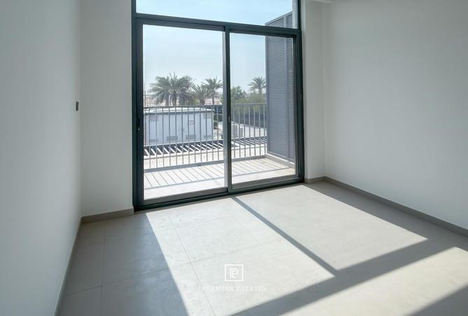 3-Bed Townhouse | Balconies | Backyard | Maid's photo 2