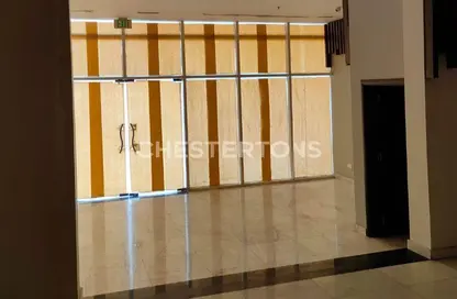محل - استوديو - 1 حمام للايجار في أم الشيف - دبي محل - استوديو - 1 حمام للايجار في أم الشيف - دبي