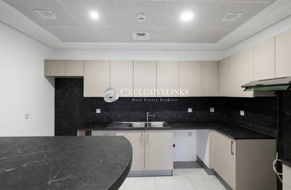 Apartment - 2 Bedrooms - 3 Bathrooms for rent in Marina Arcade Tower - Dubai Marina - Dubai