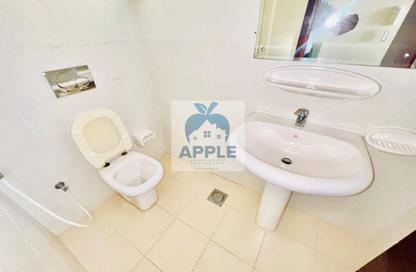 Apartment - 1 Bedroom - 2 Bathrooms for rent in Muwaileh 3 Building - Muwaileh - Sharjah