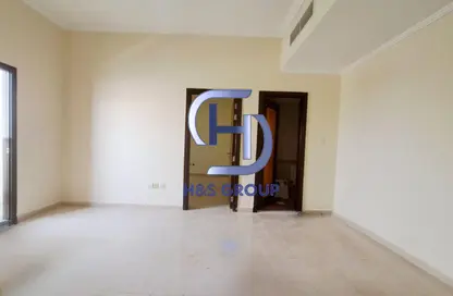 Apartment - 1 Bedroom - 2 Bathrooms for rent in Muwailih Building - Muwaileh - Sharjah