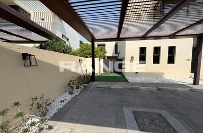 Townhouse - 3 - 4 for rent in Richmond - Damac Hills - Dubai