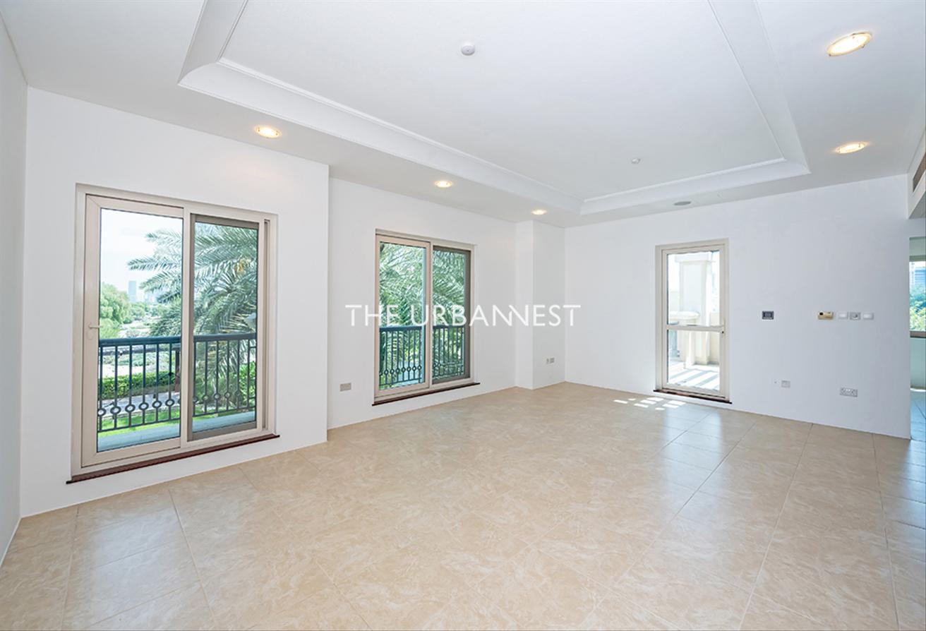 Big Plot | Close to Els | Golf Course View photo 19