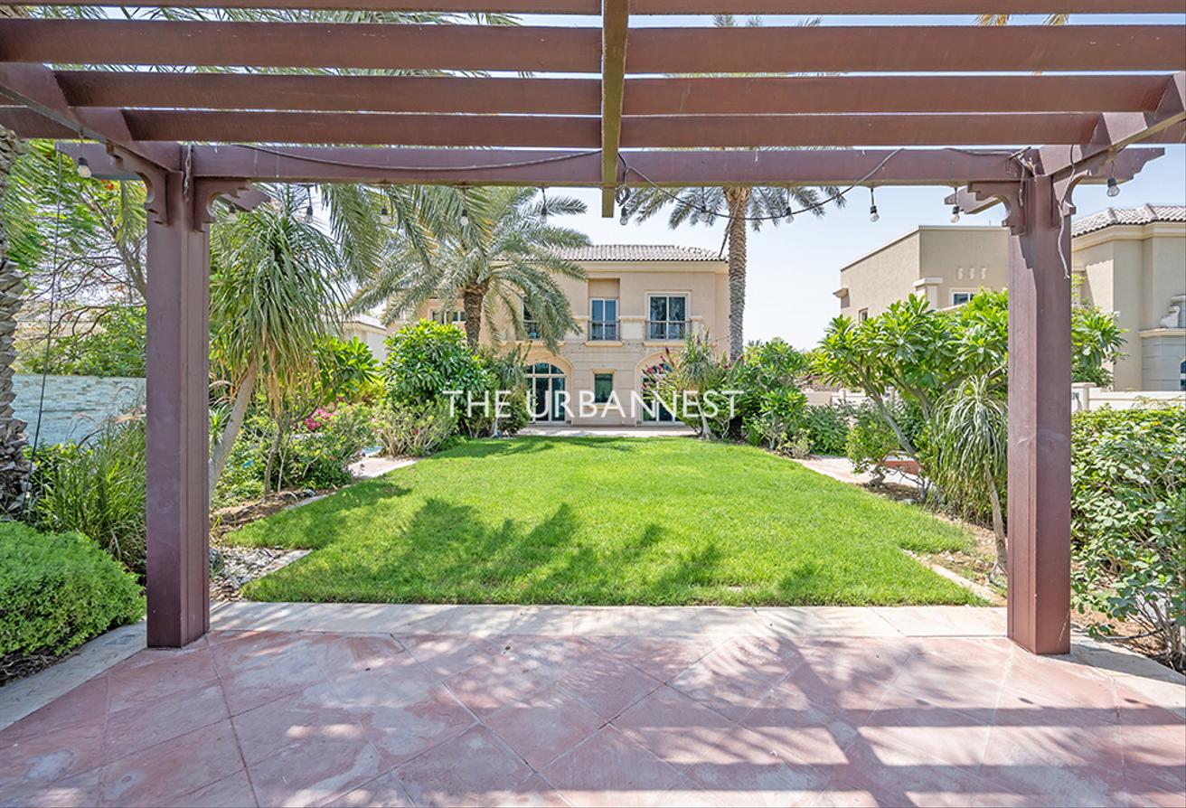 Big Plot | Close to Els | Golf Course View photo 26