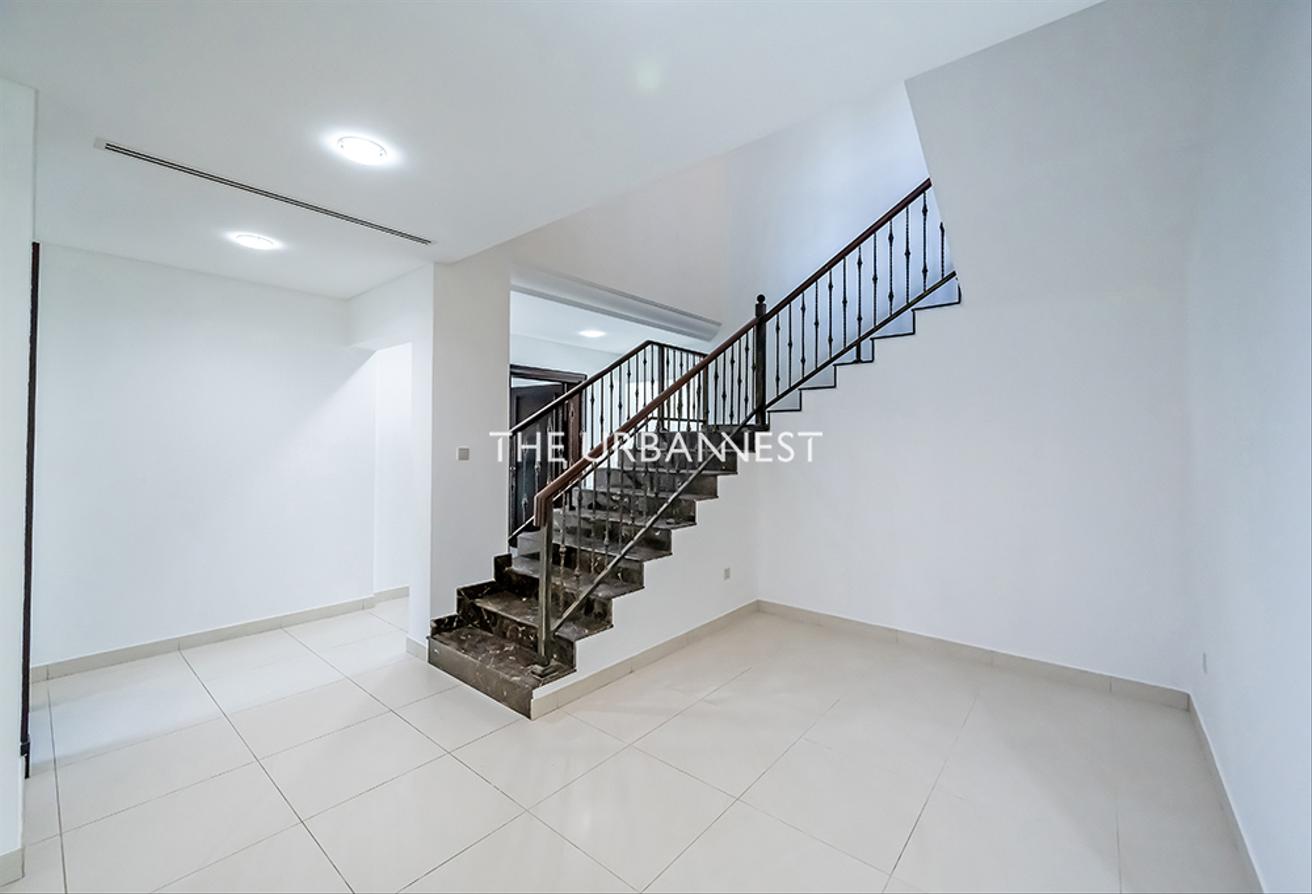 Big Plot | Close to Els | Golf Course View photo 12
