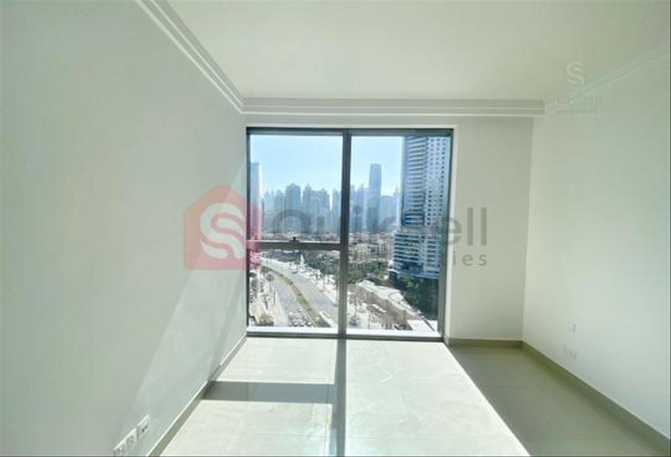 BURJ KHALIFA VIEW | WITH STUDY | AVAILABLE NOW photo 5