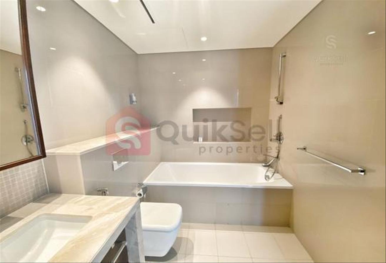 BURJ KHALIFA VIEW | WITH STUDY | AVAILABLE NOW photo 9