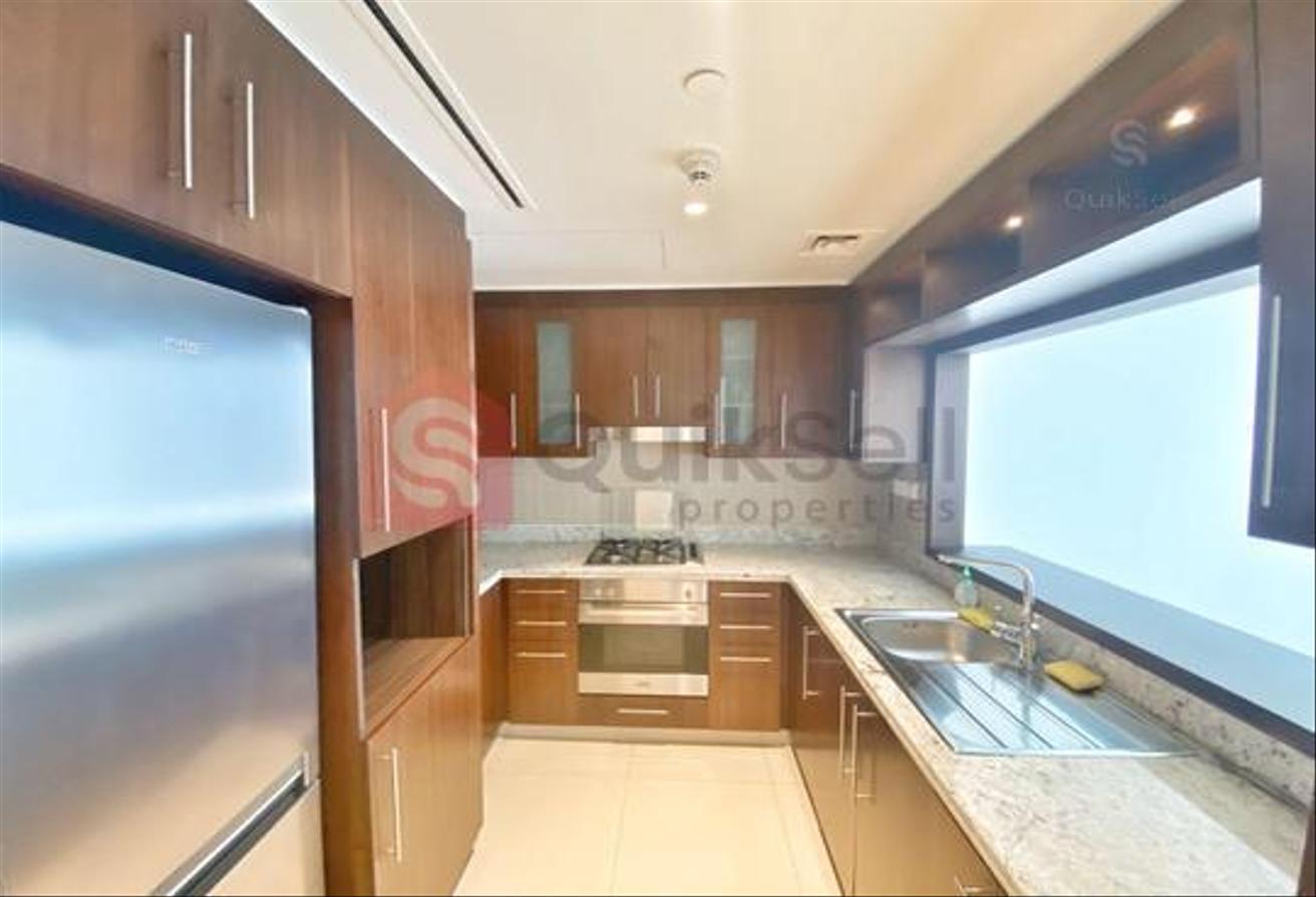 BURJ KHALIFA VIEW | WITH STUDY | AVAILABLE NOW photo 8