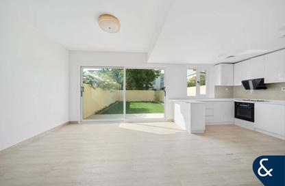 Villa - 2 Bedrooms - 3 Bathrooms for sale in The Springs - Dubai