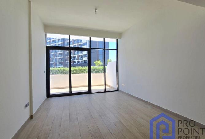 102842177 - Property Main Image