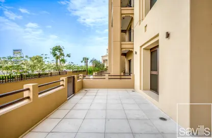 Apartment - 2 Bedrooms - 2 Bathrooms for rent in Al Jazi 2 - Madinat Jumeirah Living - Umm Suqeim - Dubai