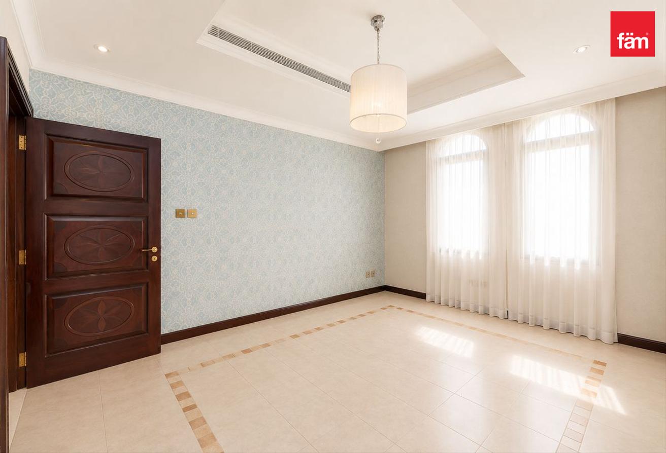 Hot Deal | Optional Furnishing | Private Beach photo 23