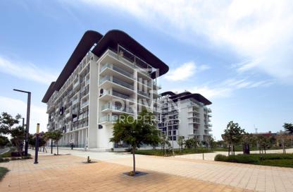 Apartment - Studio - 1 Bathroom for rent in Oasis 1 - Oasis Residences - Masdar City - Abu Dhabi