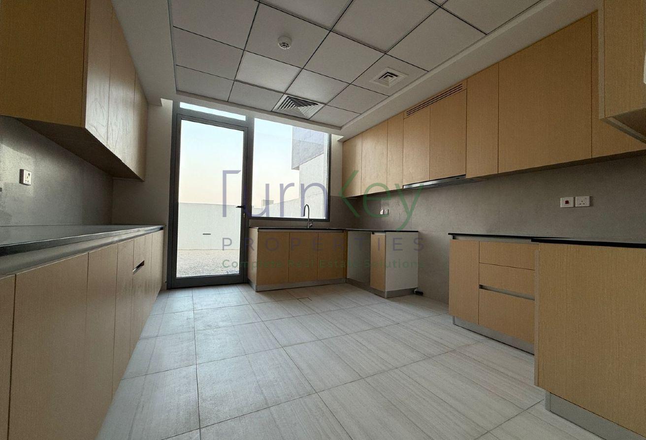 3 Bed plus Maids | Well Maintained | Spacious photo 6