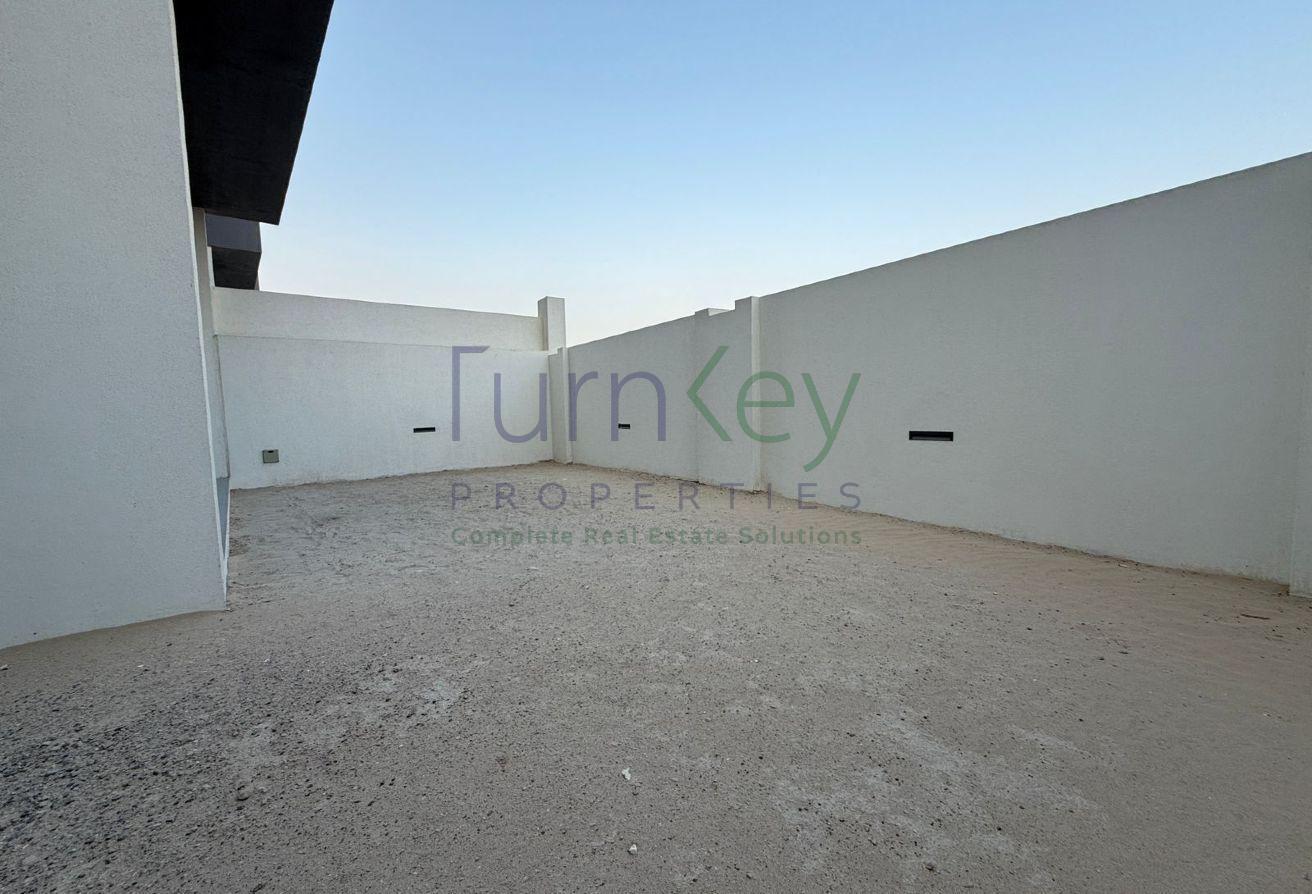 3 Bed plus Maids | Well Maintained | Spacious photo 10