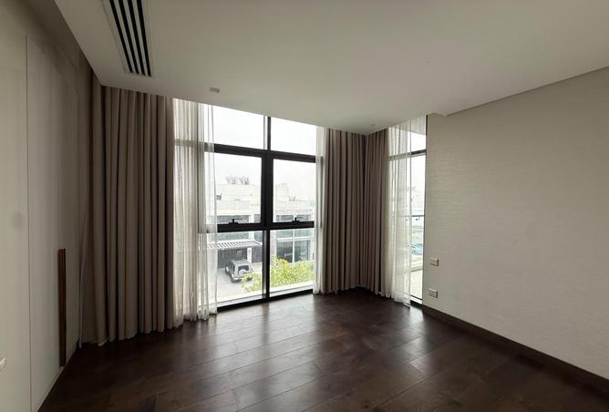 132520935 - Property Image 2