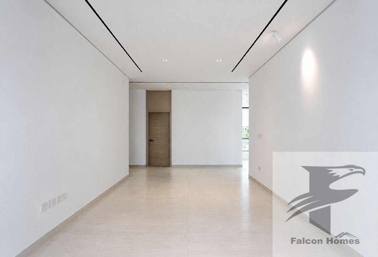 Brand-New | 5BR Villa | Private Pool and Elevator photo 10