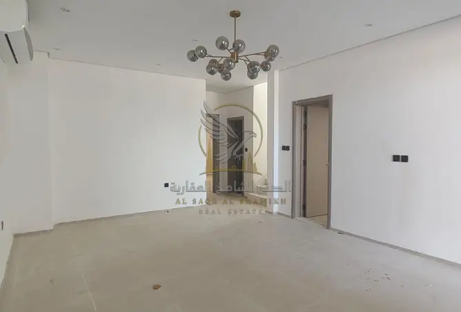 162801343 - Property Image 2