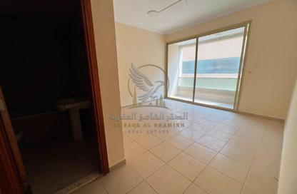 Apartment - 1 Bedroom - 2 Bathrooms for rent in Al Qulaya'ah - Al Sharq - Sharjah Apartment - 1 Bedroom - 2 Bathrooms for rent in Al Qulaya'ah - Al Sharq - Sharjah