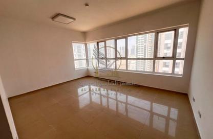 Apartment - 3 Bedrooms - 3 Bathrooms for rent in New Al Taawun Road - Al Taawun - Sharjah