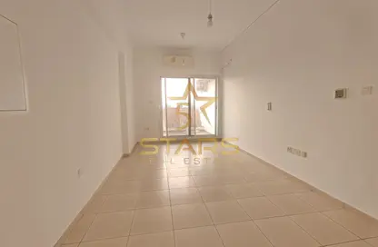 Apartment - 1 Bedroom - 1 Bathroom for sale in Mazaya 3 - Queue Point - Liwan - Dubai Land - Dubai