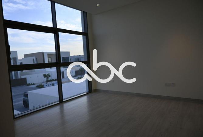 128353818 - Property Image 2