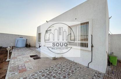 Villa - 2 Bedrooms - 1 Bathroom for rent in Seih Al Uraibi - Ras Al Khaimah