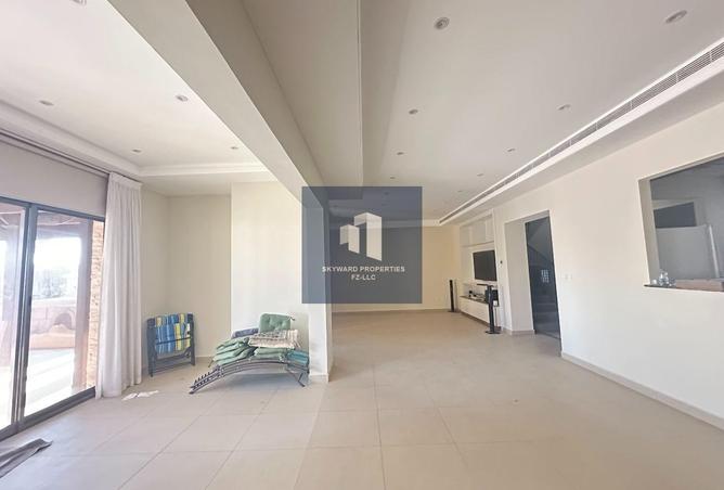 76166930 - Property Image 3