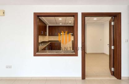 Apartment - 3 - 4 for rent in Executive Tower F - Executive Towers - Business Bay - Dubai