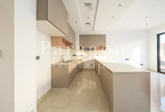 141926106 - Property Image 3