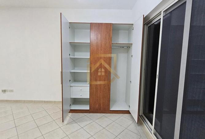100871621 - Property Image 2