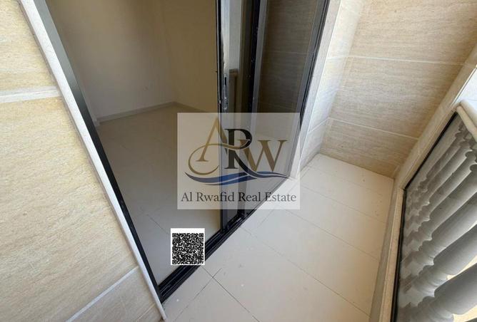 70293916 - صورة العقار 3