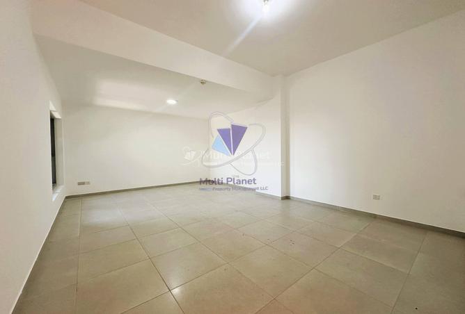 100851941 - Property Image 2
