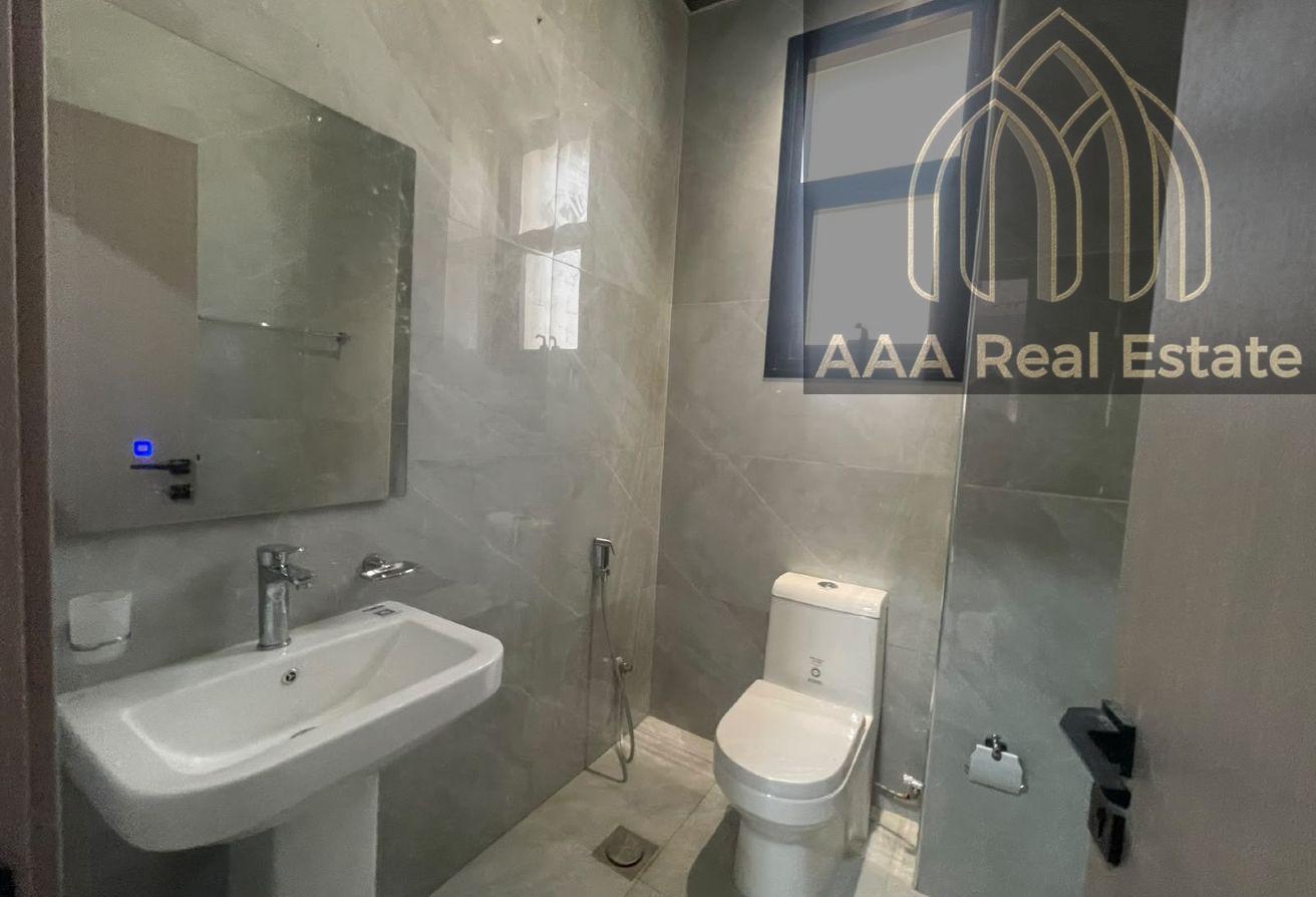 BRAND NEW | PREMIUM FINISHES | SPACIOUS LAYOUT photo 9