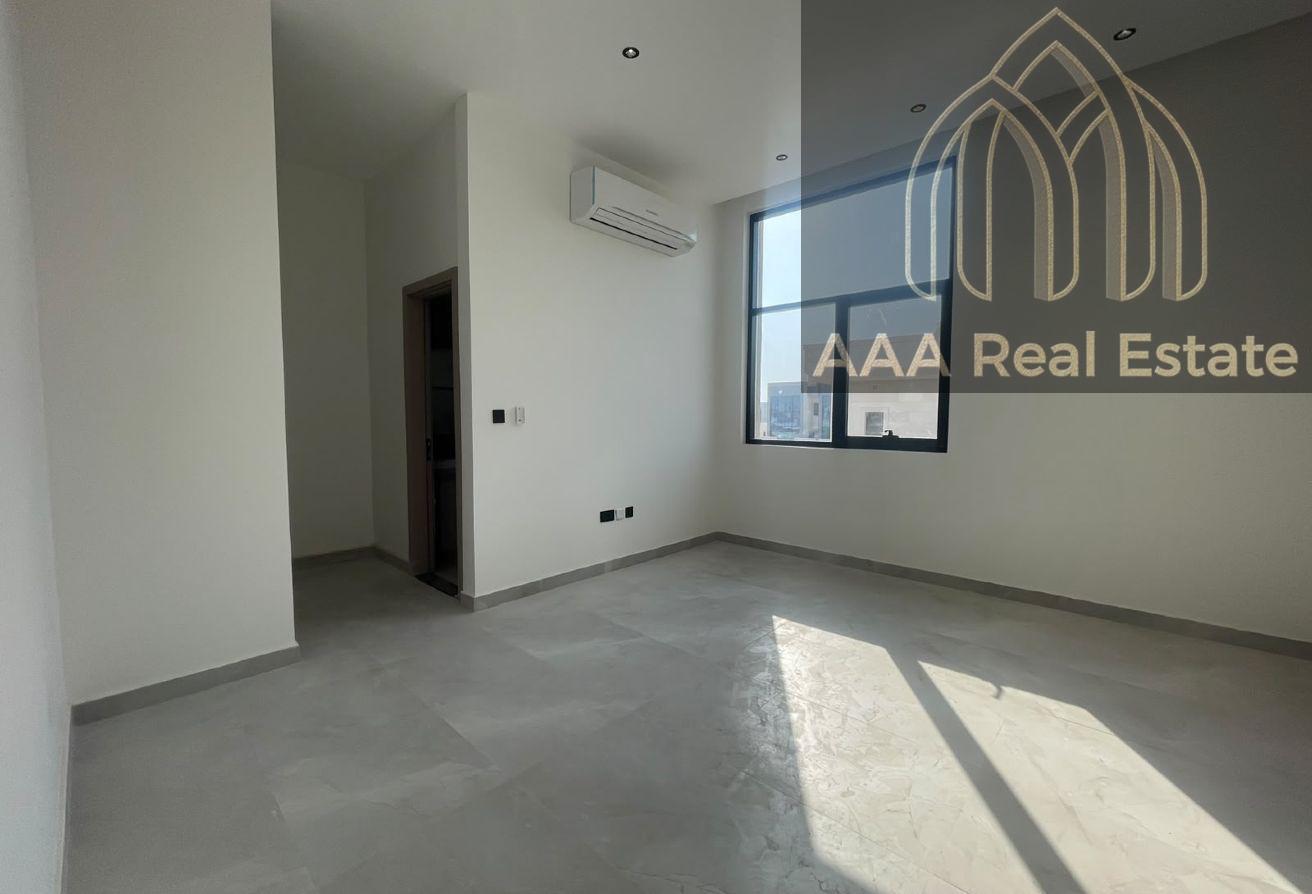 BRAND NEW | PREMIUM FINISHES | SPACIOUS LAYOUT photo 11