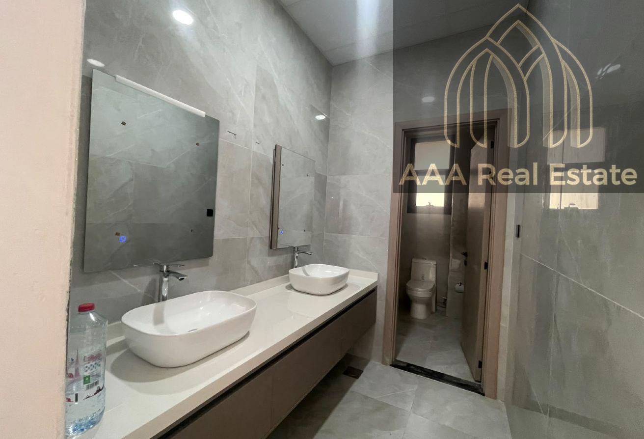 BRAND NEW | PREMIUM FINISHES | SPACIOUS LAYOUT photo 5