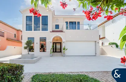 Villa - 5 Bedrooms - 6 Bathrooms for sale in Orange Lake - Jumeirah Golf Estates - Dubai